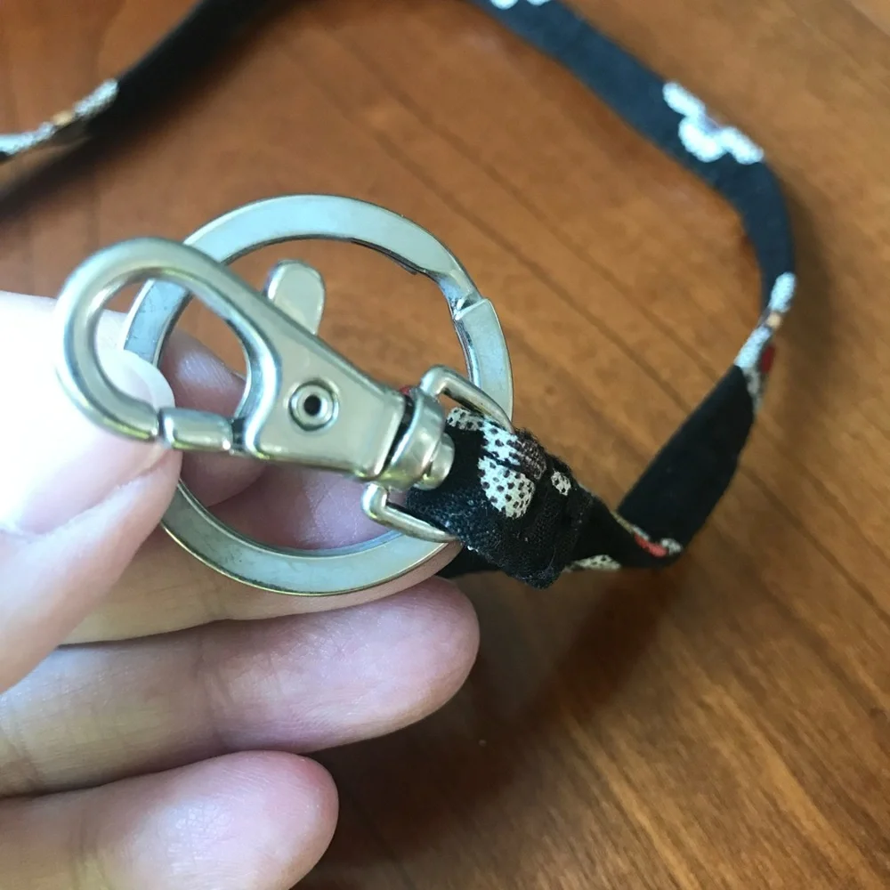 VERA BRADLEY Lanyard Clip & Key Ring in Pirouette Pattern